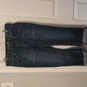 *Lincoln Outfitters Cropped Jeans
